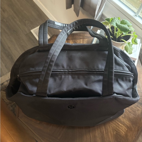 lululemon go getter bag 2.0 NWT City Essential Women 25L Black conSHINEment Go Getter Bag 2.0 25L